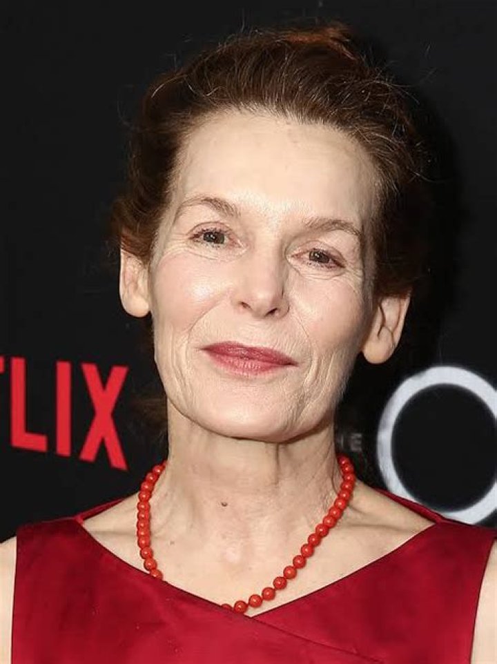 Alice Krige Net Worth