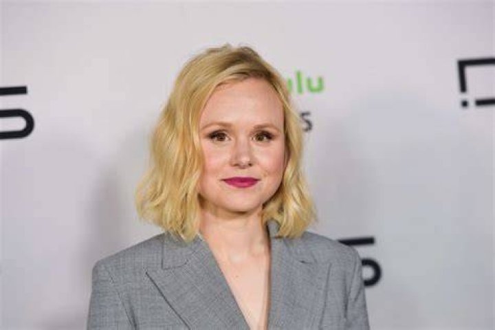 Alison Pill Net Worth