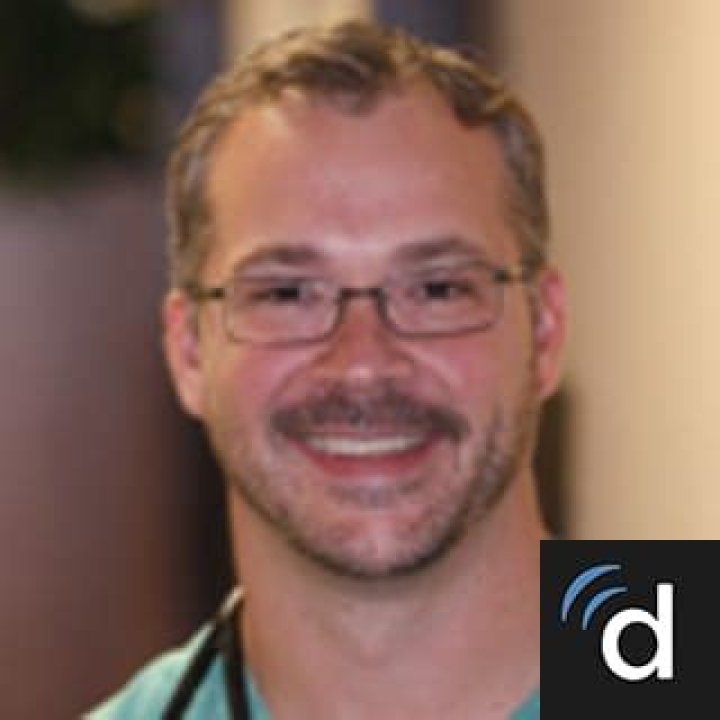 Dr. Jonathan Manzer, MD – Carthage, MO