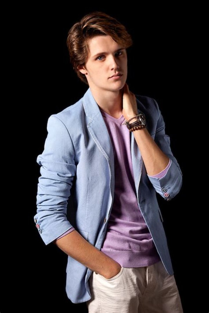 Eugene Simon Net Worth