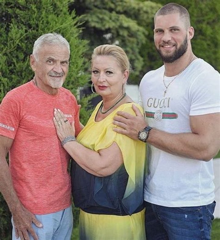 Florian Munteanu siblings: Who are Florian Munteanu siblings?