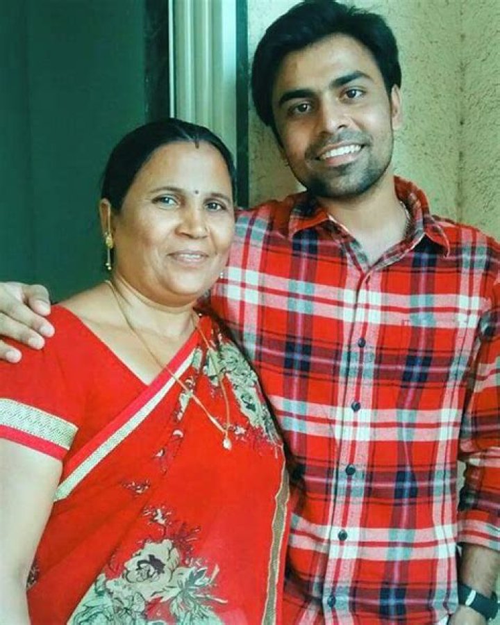 Jitendra Kumar Mother