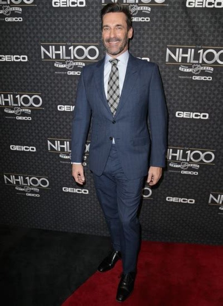 Jon Hamm Age, Weight, Height, Measurements
